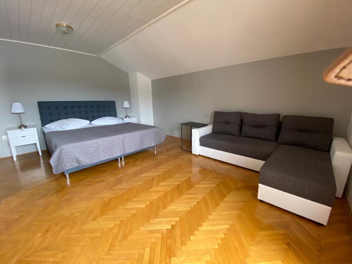 Apartements And Rooms Next To The Sea - Belveder Rab Supetarska Draga Ngoại thất bức ảnh