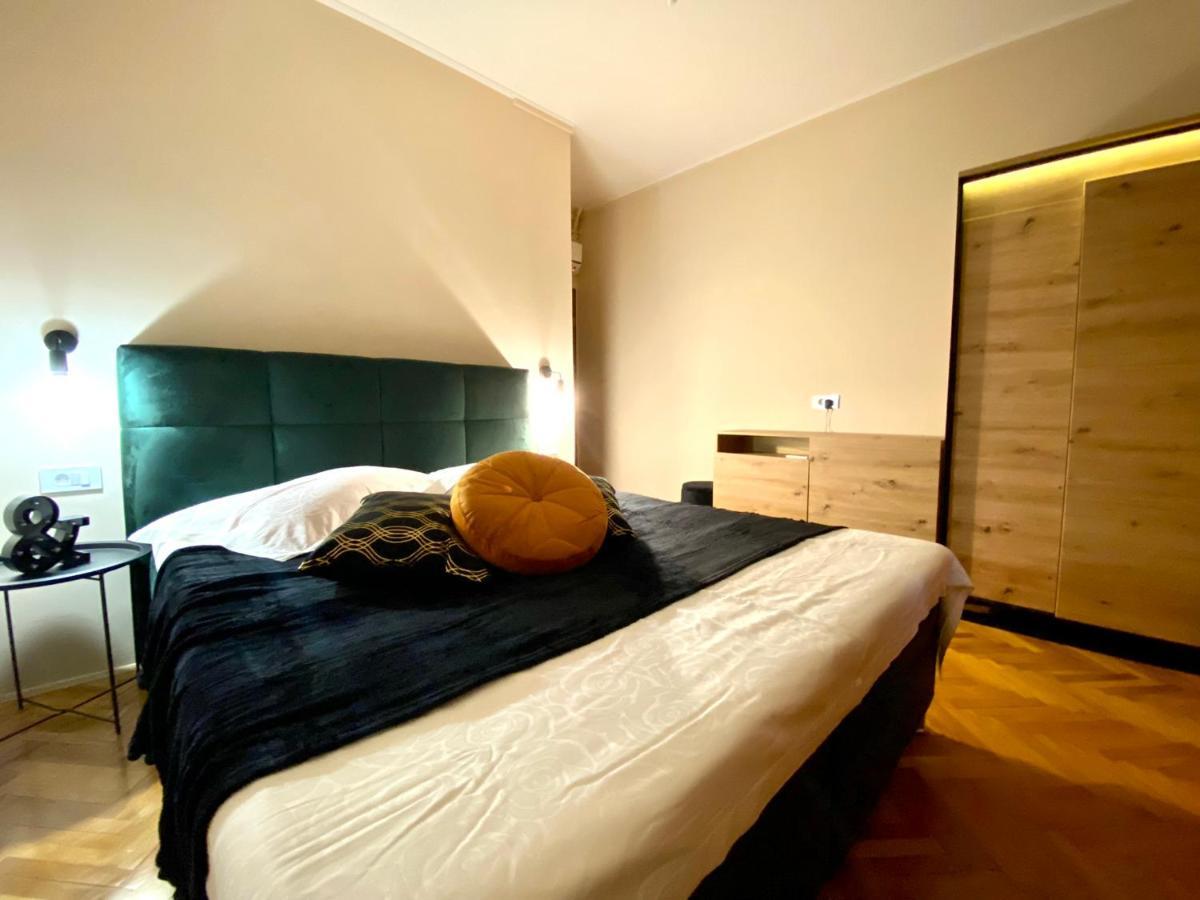 Apartements And Rooms Next To The Sea - Belveder Rab Supetarska Draga Ngoại thất bức ảnh