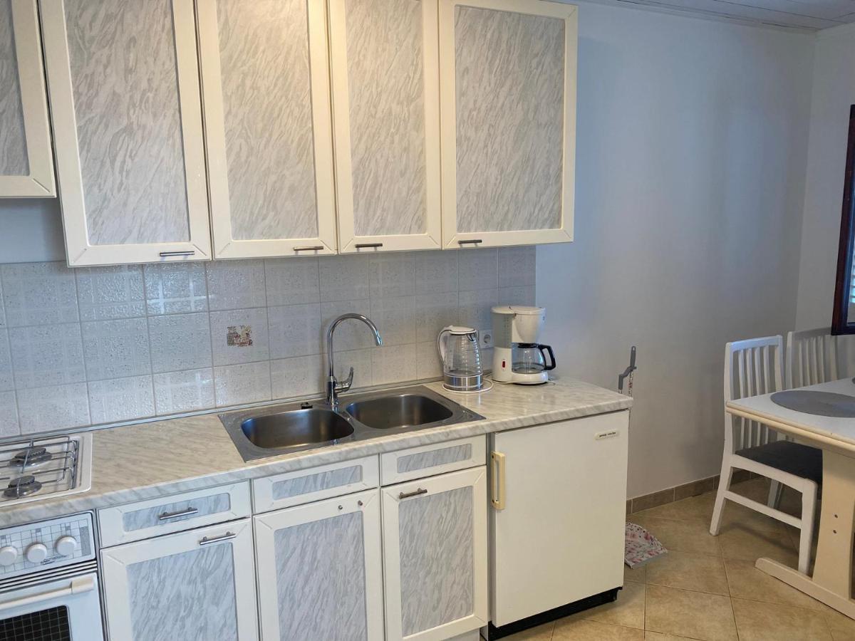 Apartements And Rooms Next To The Sea - Belveder Rab Supetarska Draga Ngoại thất bức ảnh
