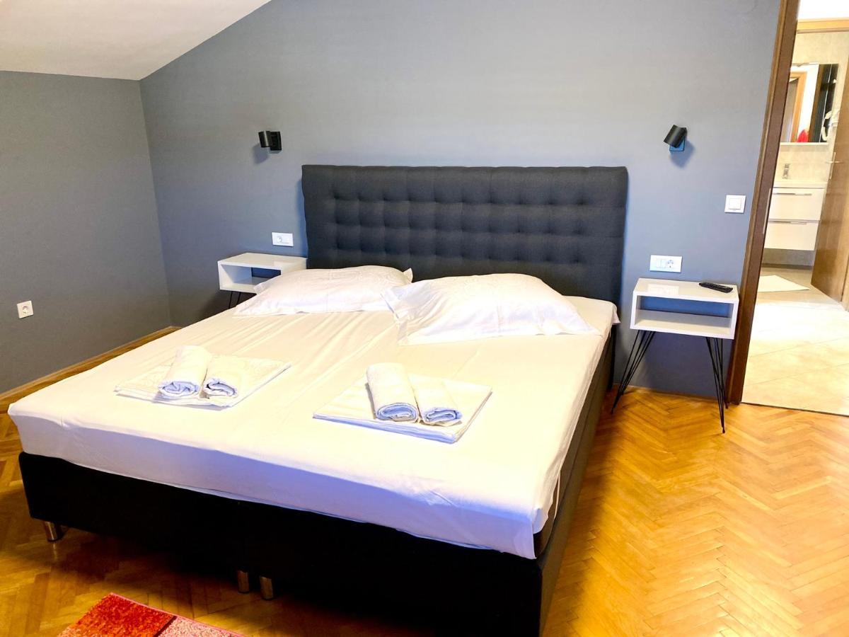 Apartements And Rooms Next To The Sea - Belveder Rab Supetarska Draga Ngoại thất bức ảnh