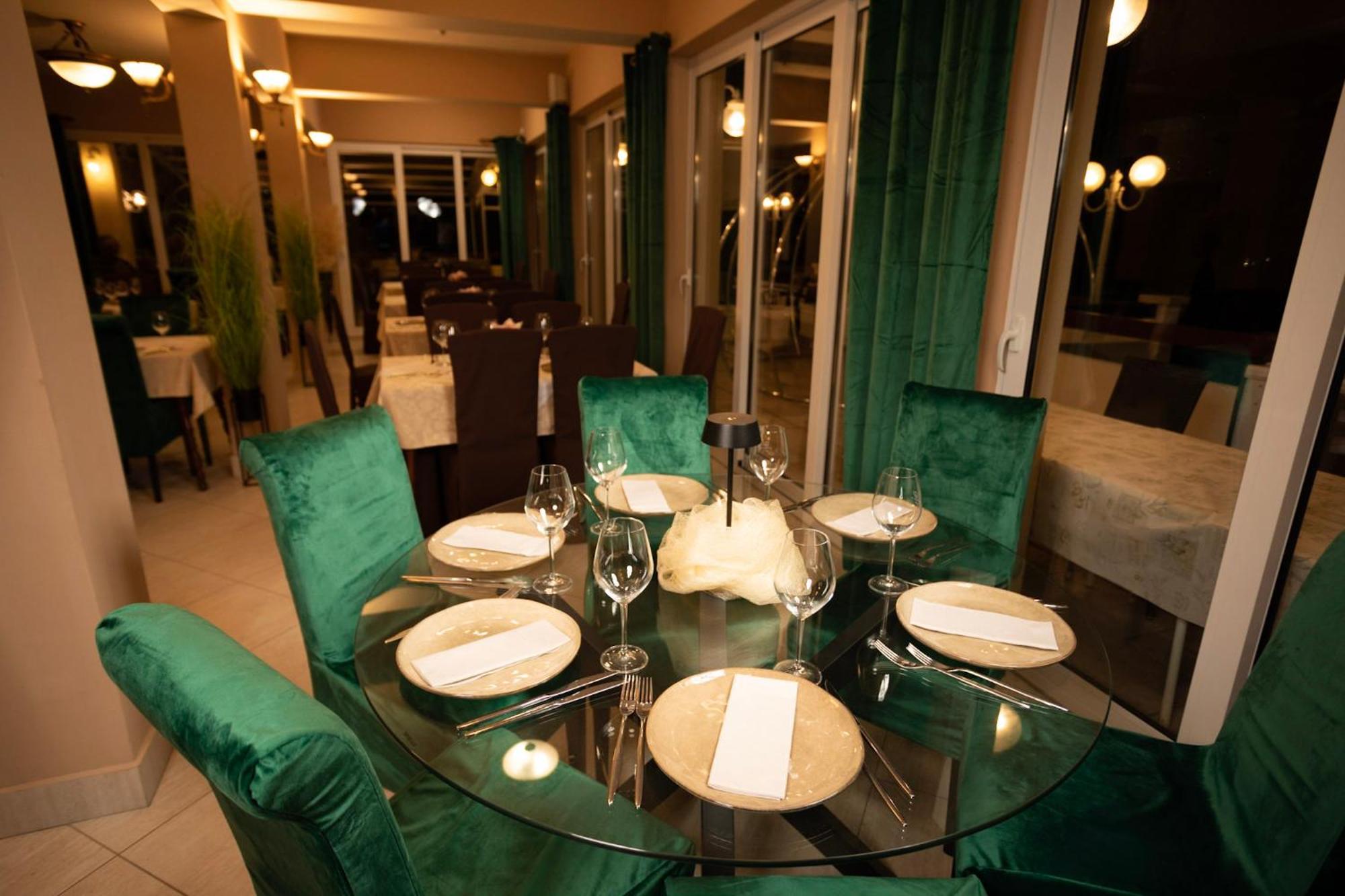 Apartements And Rooms Next To The Sea - Belveder Rab Supetarska Draga Ngoại thất bức ảnh